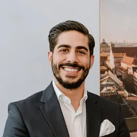 Bild Sascha Kenarkoohi